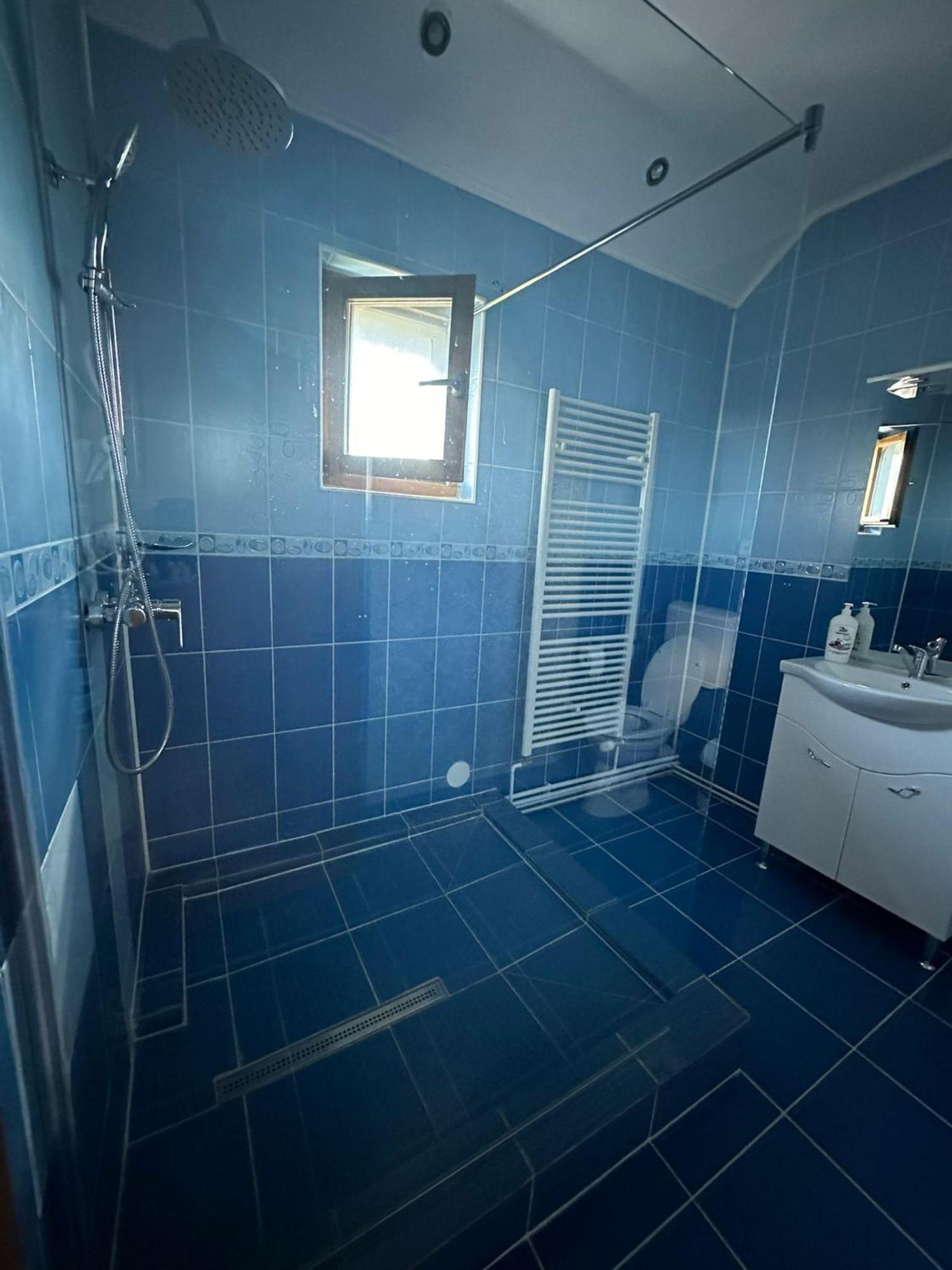 Dortin Hotel Arad Buitenkant foto